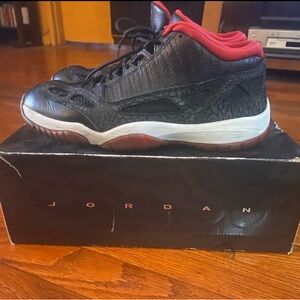 Air Jordan 11 Low (Custom Soles)